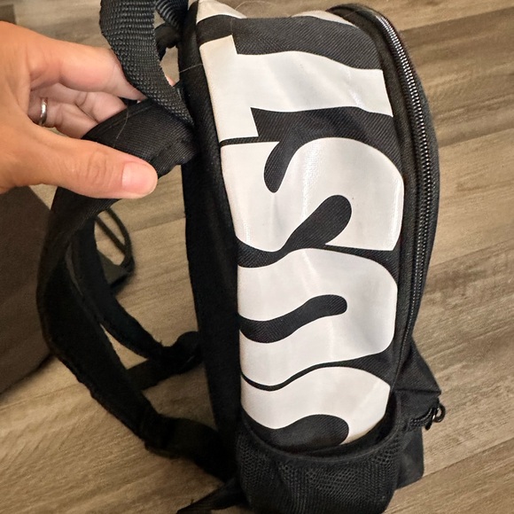 2 New Nike Bags! One backpack One Drawstring NWOT - Picture 2 of 7